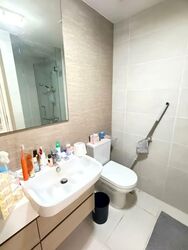 The Lakefront Residences (D22), Condominium #558601771